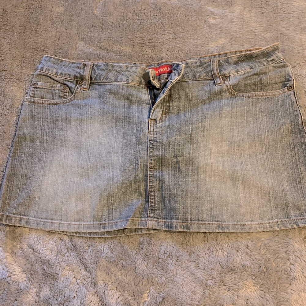 Jean mini skirt